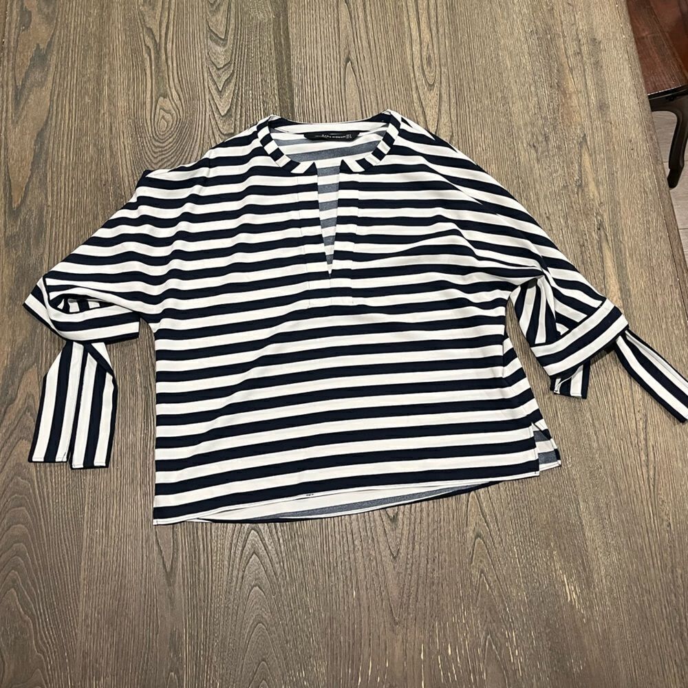 Zara Blouse Viscose Top Striped Bow Cuff 3/4 Sleeve Notch Neckline Blue White M